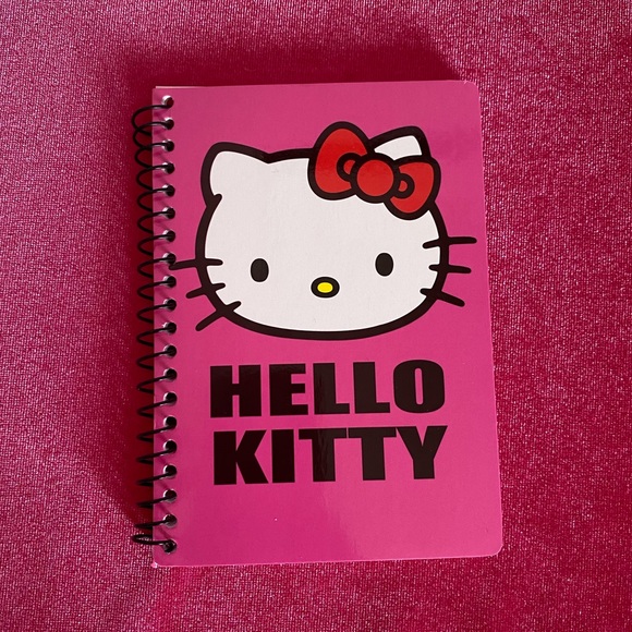Hello Kitty Tote Bag & Mini Notebook💕 - Picture 4 of 7
